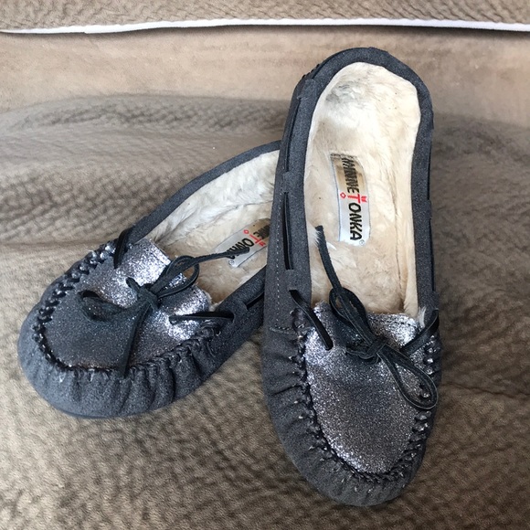 Minnetonka Shoes - Minnetonka moccasins slipper glitter comfy house